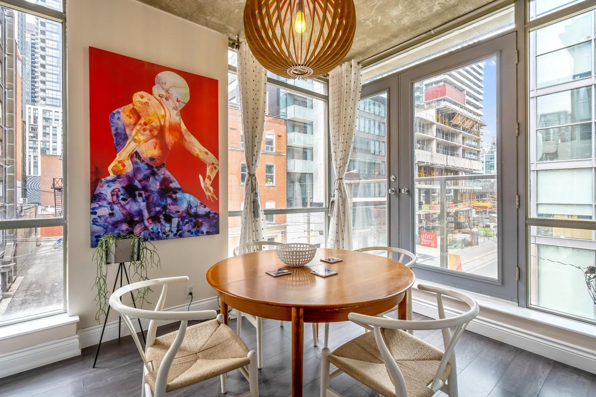 Spacious Corner Apartment Downtown Toronto Exterior photo